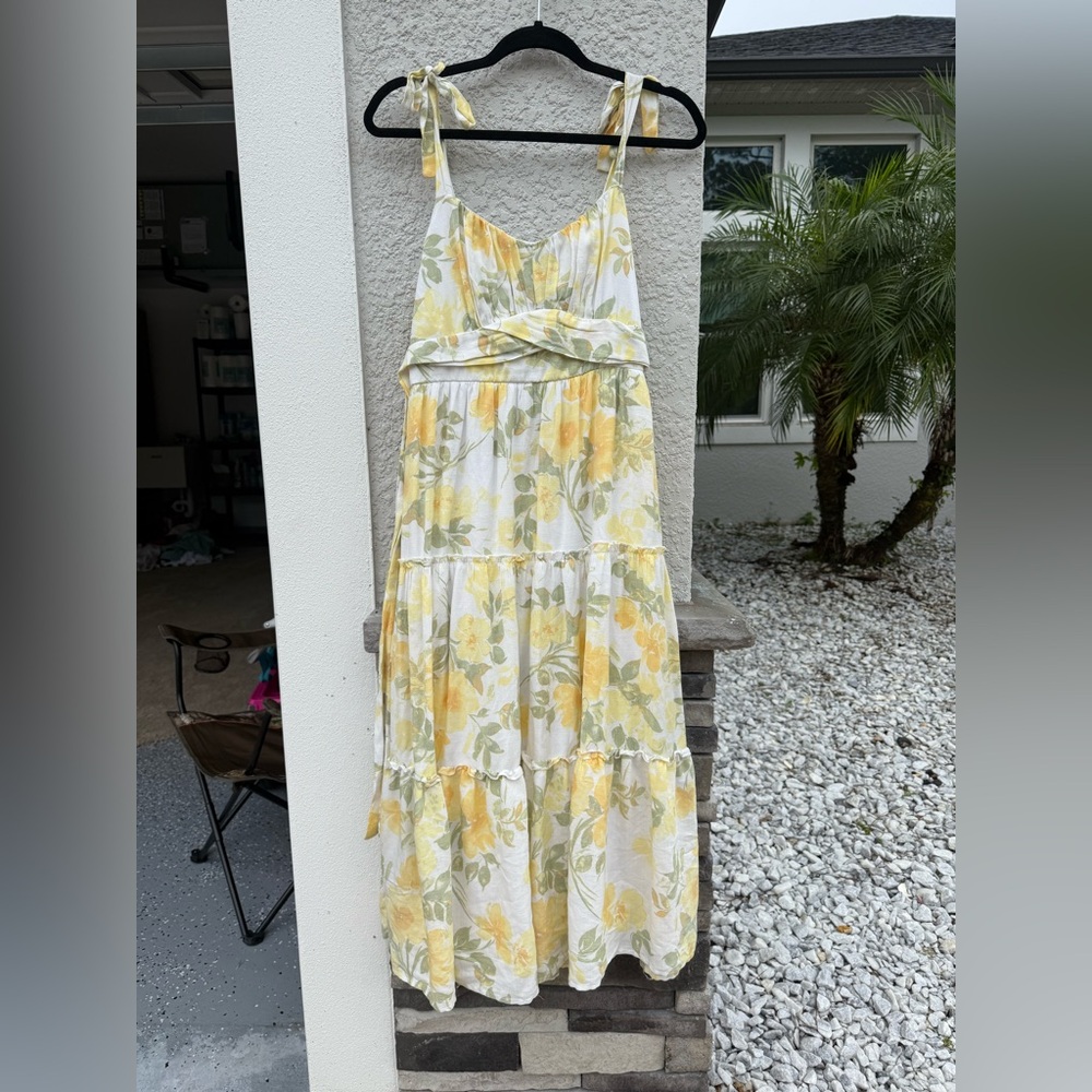 Trixxi Yellow and White Maxi Sundress Sleeveless Spaghetti Strap